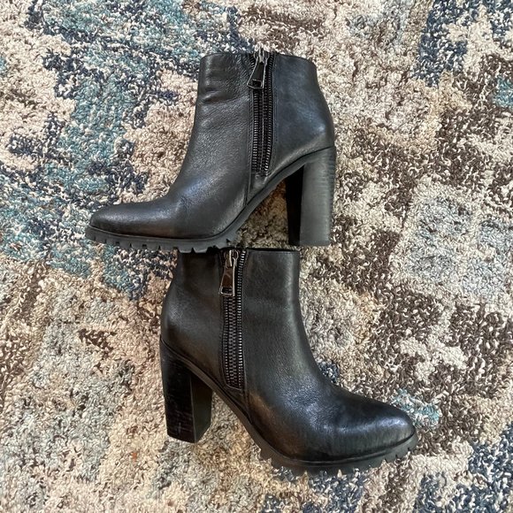 Steve Madden Norris Ankle Boot - Picture 1 of 5